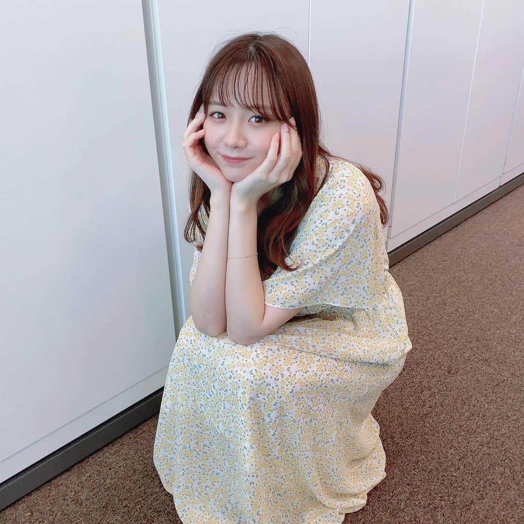 森香澄さんのインスタグラム写真 - (森香澄Instagram)「. 黄色の服って着るだけで気分が明るくなる気がします。🌼🍋🌙🐝」7月31日 21時50分 - mori_kasumi_