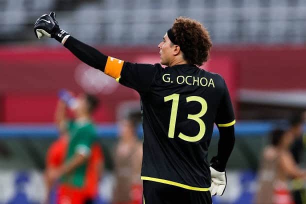 ギジェルモ・オチョアのインスタグラム：「Partido a partido!!! Juntos! Un paso a la vez!!! #NoMemoNoParty #YS8A 🌟⚽️👊🏻🔥🇲🇽🙏」