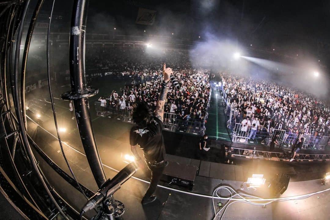 MAH さんのインスタグラム写真 - (MAH Instagram)「NUMBER SHOT 2021 at Fukuoka Dome.  #SiM #numbershot #ナンバーショット  📸 @kouhey0622」7月17日 17時31分 - mahfromsim