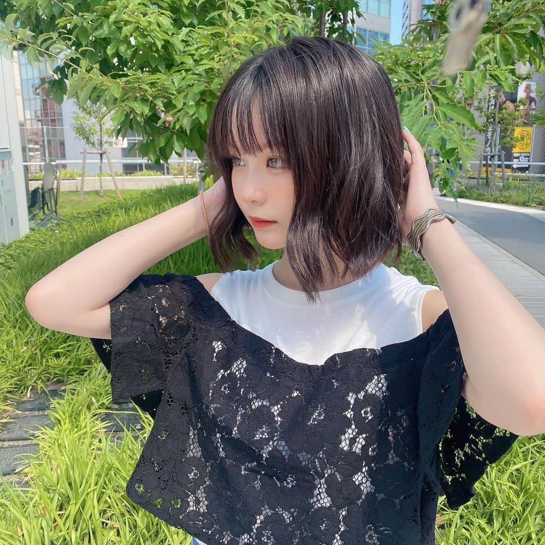 桜さんのインスタグラム写真 - (桜Instagram)「最近は巻き髪にはまってるノ 髪ハイトーンに早くしたい！！  @une_fleur_yui さんに 今月も眉毛とまつ毛のメンテナンスして頂いた🌷モチベモチベ⤴︎」7月17日 14時21分 - sakura_0808_