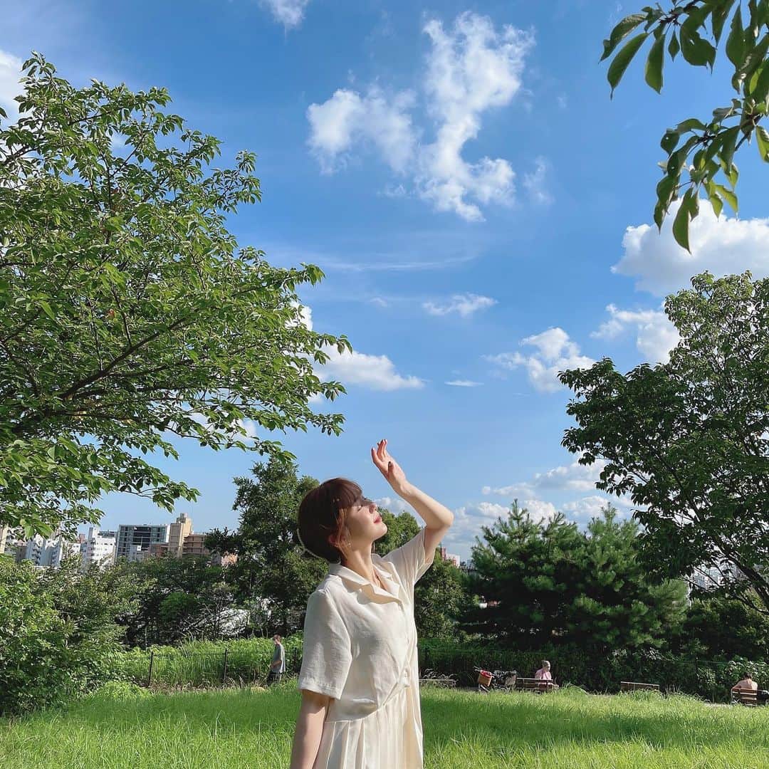 ひよんのインスタグラム：「🌈🌞  天気よすぎた☺️❣️ 幸せな気持ち💓  #ひよん」