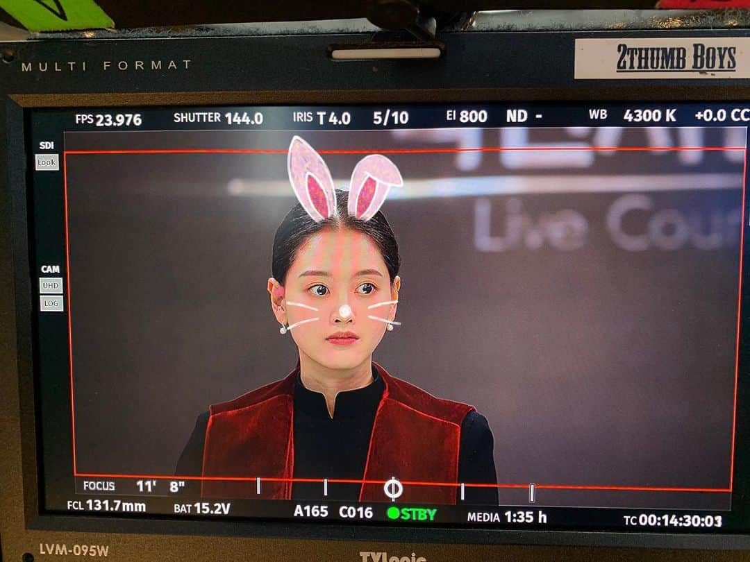 キム・ジェギョン さんのインスタグラム写真 - (キム・ジェギョン Instagram)「주말은 #악마판사 와 함께🐰」7月18日 1時20分 - _kimjaekyung_