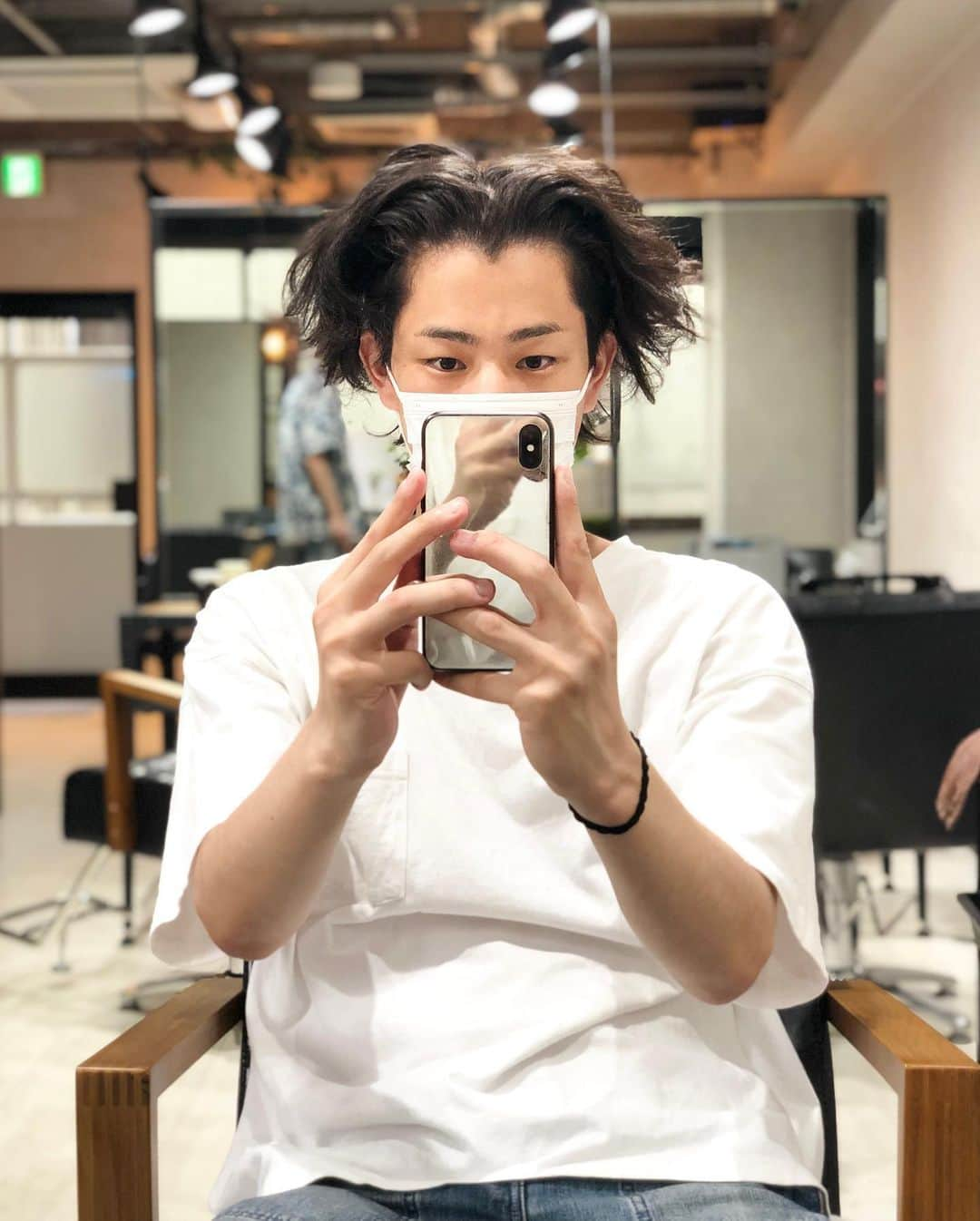 三海裕弥さんのインスタグラム写真 - (三海裕弥Instagram)「Haircut✂︎ ・ 2枚目みたいな髪型にしてみたい… 3枚目が散髪後です〜💁🏻 ・ 夏、髪の毛切りました⁇ #散髪」7月17日 18時25分 - kapetayo_yuya