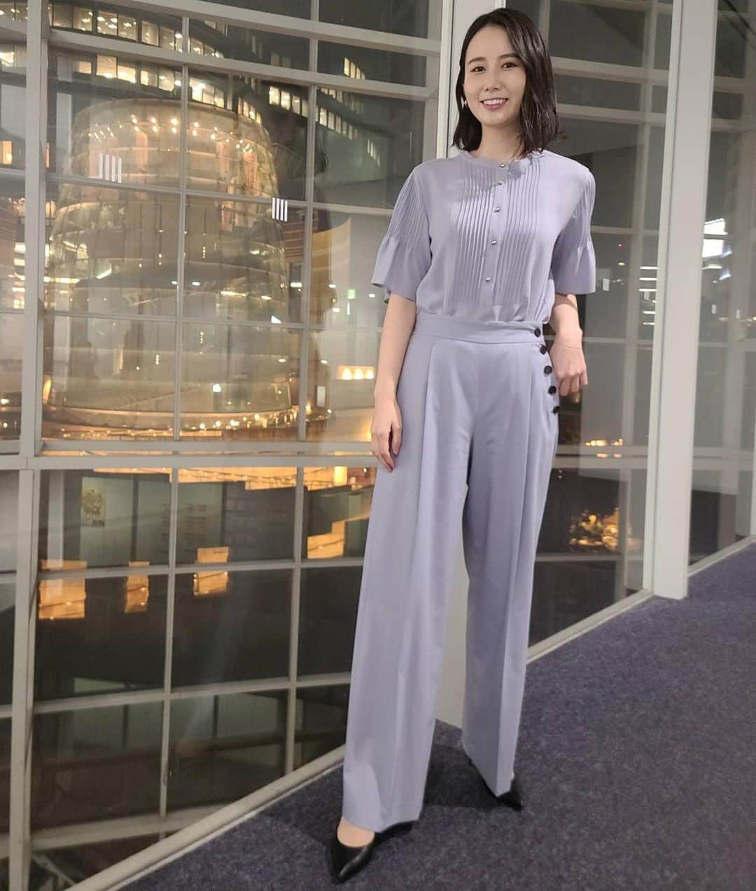 森川夕貴さんのインスタグラム写真 - (森川夕貴Instagram)「* Outfit  1.tops:BEIGE Pants:JOSEPH STUDIO  2:Borders at balcony   #衣装　#報道ステーション　#パンツ　#あーちぃちぃあーちぃ燃えてるんだろうか　#という毎日 #森川夕貴」7月17日 23時11分 - yuuki.morikawa_ex