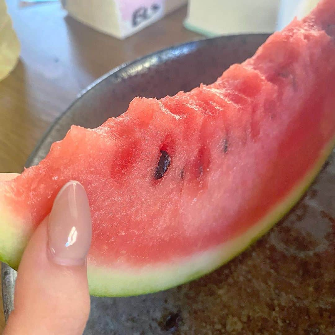 大谷映美里さんのインスタグラム写真 - (大谷映美里Instagram)「この切り方、夏の浪漫😌🍉」7月17日 23時51分 - otani_emiri