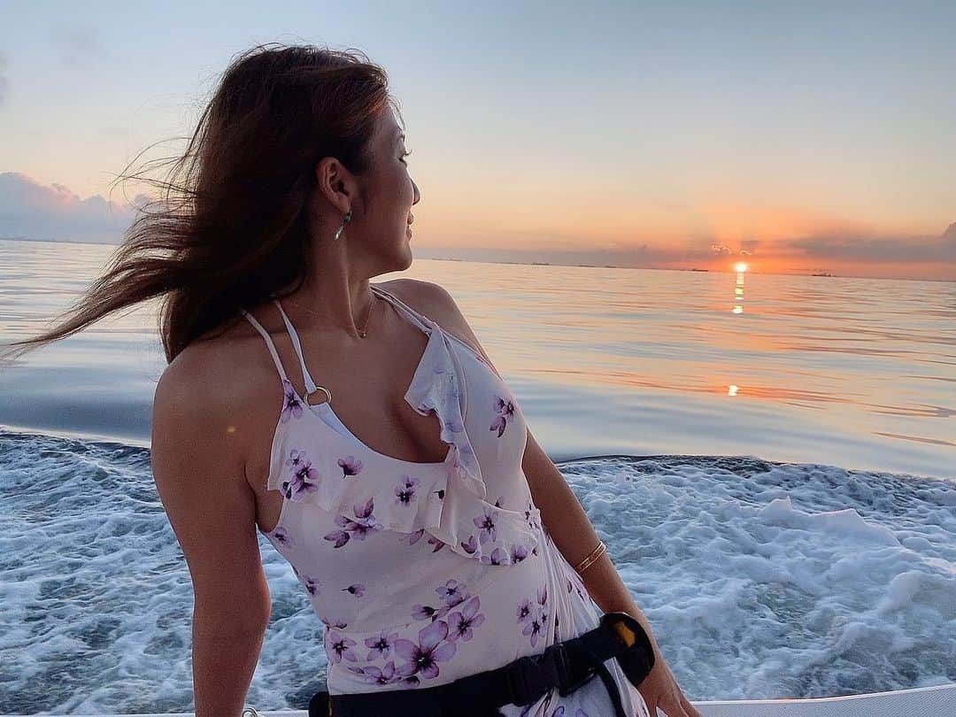 神谷麻美さんのインスタグラム写真 - (神谷麻美Instagram)「#天気良い 💖🥰💖🌈💖✨  #朝日  #綺麗 ～🌅💕🌺✨」7月18日 0時13分 - asamice428