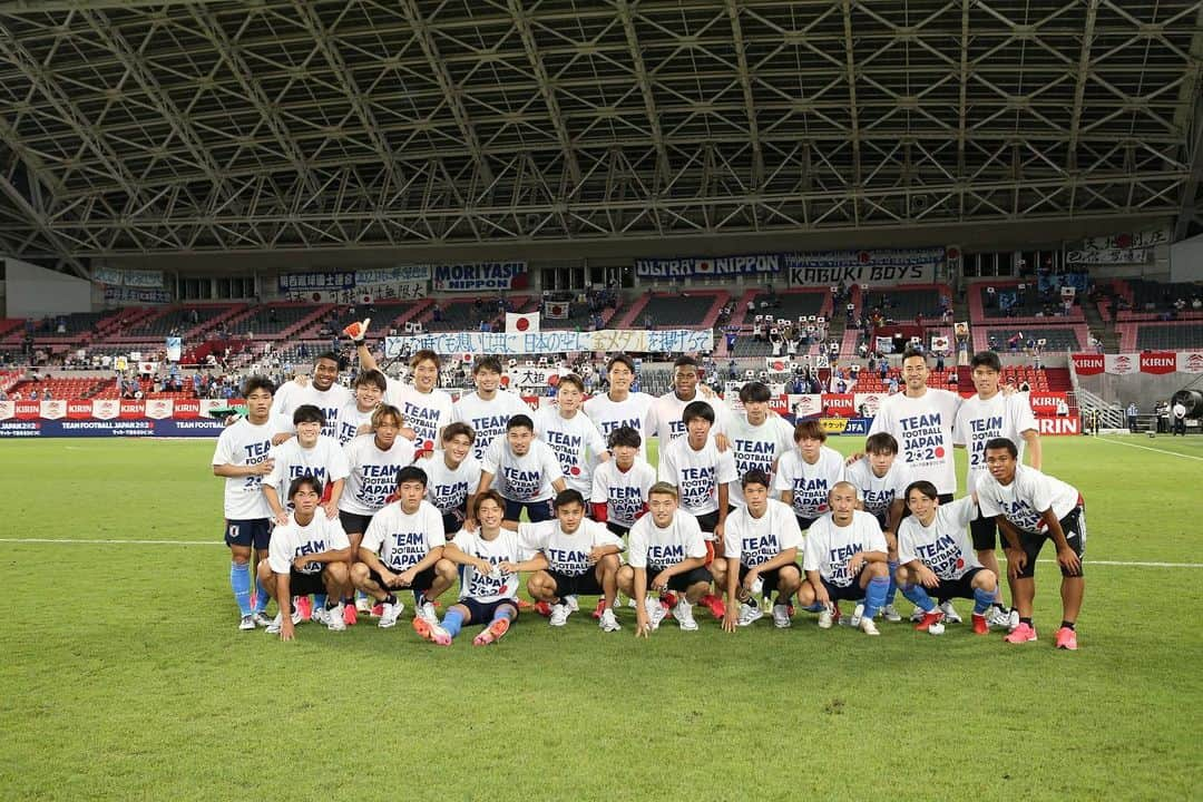 田中碧さんのインスタグラム写真 - (田中碧Instagram)「. ここからが本番  みんなで優勝しよう  #japanfootballassociation  #🇯🇵#🇪🇸」7月18日 20時06分 - tnk_0910