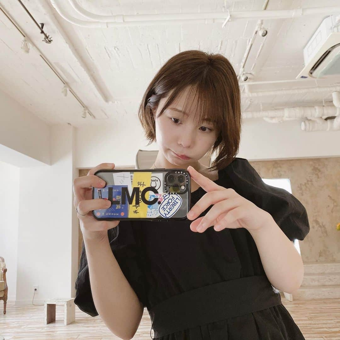 真奈さんのインスタグラム写真 - (真奈Instagram)「今日もふぁんふぁん ありがと♡︎  だいすきなLMCが casetifyとコラボして 速攻げとったわ♡︎  #lmc #lostmanagementcities」7月18日 20時13分 - manatmnt0116