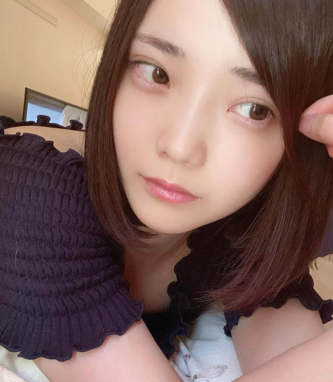 新谷姫加さんのインスタグラム写真 - (新谷姫加Instagram)「すっぴんですが前下がりボブになりました、ひひー」7月18日 20時56分 - hime._.gram