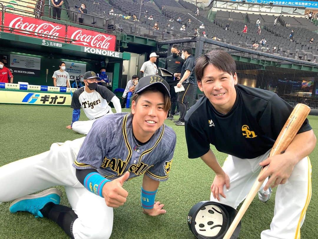 梅野隆太郎さんのインスタグラム写真 - (梅野隆太郎Instagram)「お疲れ様です。 オールスターすごく楽しくそして勉強になる２日間を過ごせました！ これも皆様のおかげです。 ファン投票ありがとうございました😉 オリンピックも頑張ります。  ⭐︎感謝⭐︎  #オールスター #セリーグ #パリーグ #梅野隆太郎 #勝つばい」7月18日 12時56分 - ryutaro_umeno_official