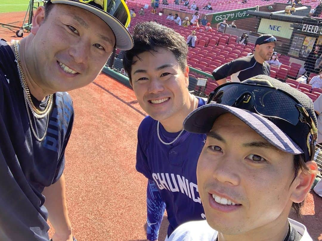 梅野隆太郎さんのインスタグラム写真 - (梅野隆太郎Instagram)「お疲れ様です。 オールスターすごく楽しくそして勉強になる２日間を過ごせました！ これも皆様のおかげです。 ファン投票ありがとうございました😉 オリンピックも頑張ります。  ⭐︎感謝⭐︎  #オールスター #セリーグ #パリーグ #梅野隆太郎 #勝つばい」7月18日 12時56分 - ryutaro_umeno_official