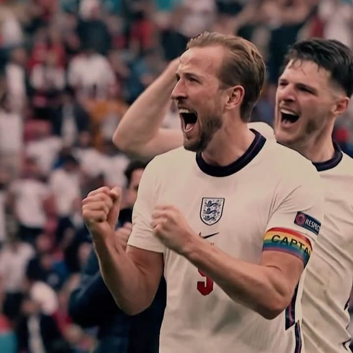 ハリー・ケインのインスタグラム：「A week to reflect on a summer I’ll never forget. Makes me even hungrier for World Cup success in 2022. Thanks for all the amazing support. Time for a break. ☀️」