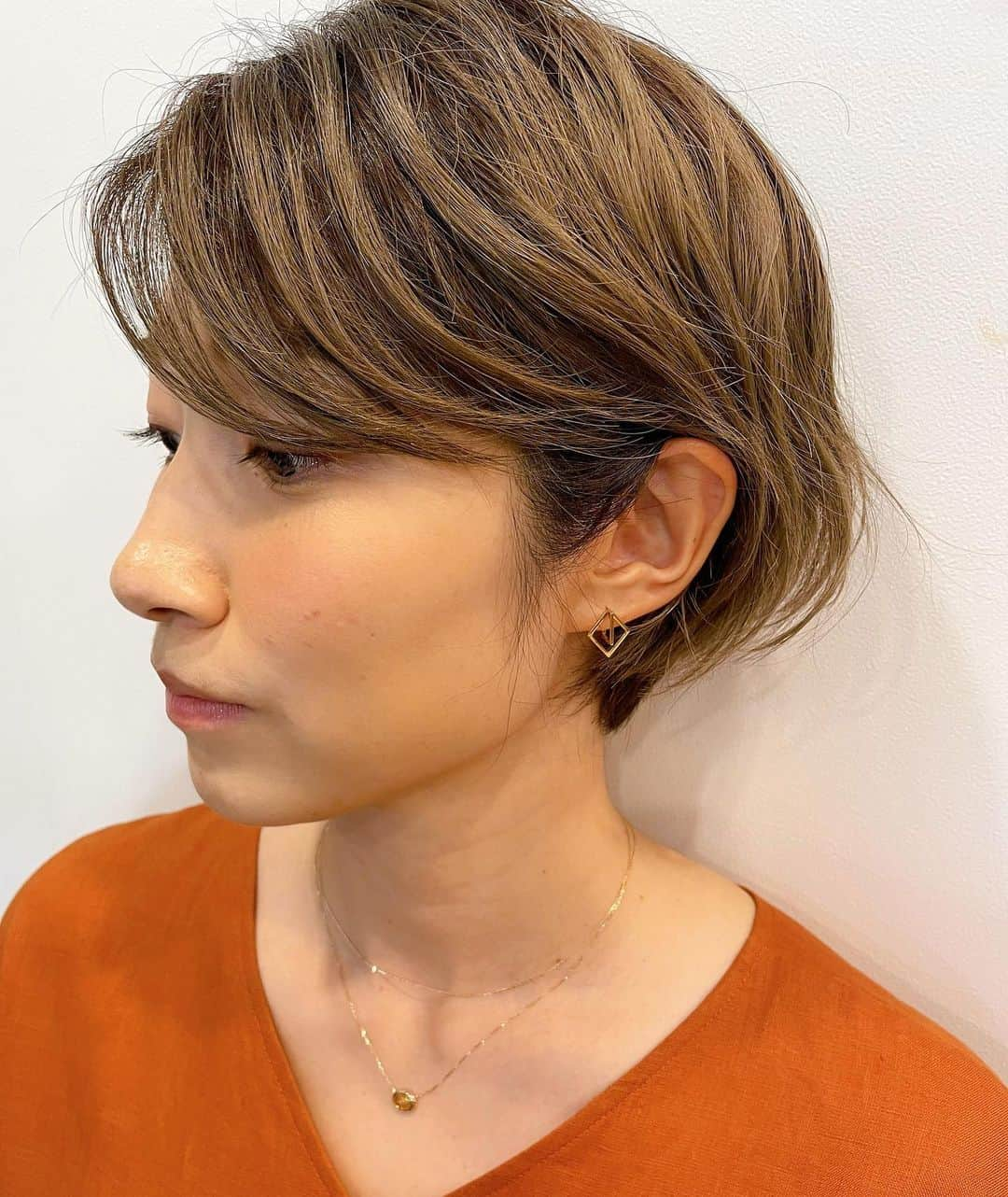 狩野舞子さんのインスタグラム写真 - (狩野舞子Instagram)「・ 東京VICTORYの衣装💁‍♀️  セットアップ @ateyaka_official  アクセ @ete_official  パンプス @jb.akino.shoes ・ ツボカラーのセットアップでした🧡 ・ #TBS #東京VICTORY」7月18日 19時15分 - kanochan715