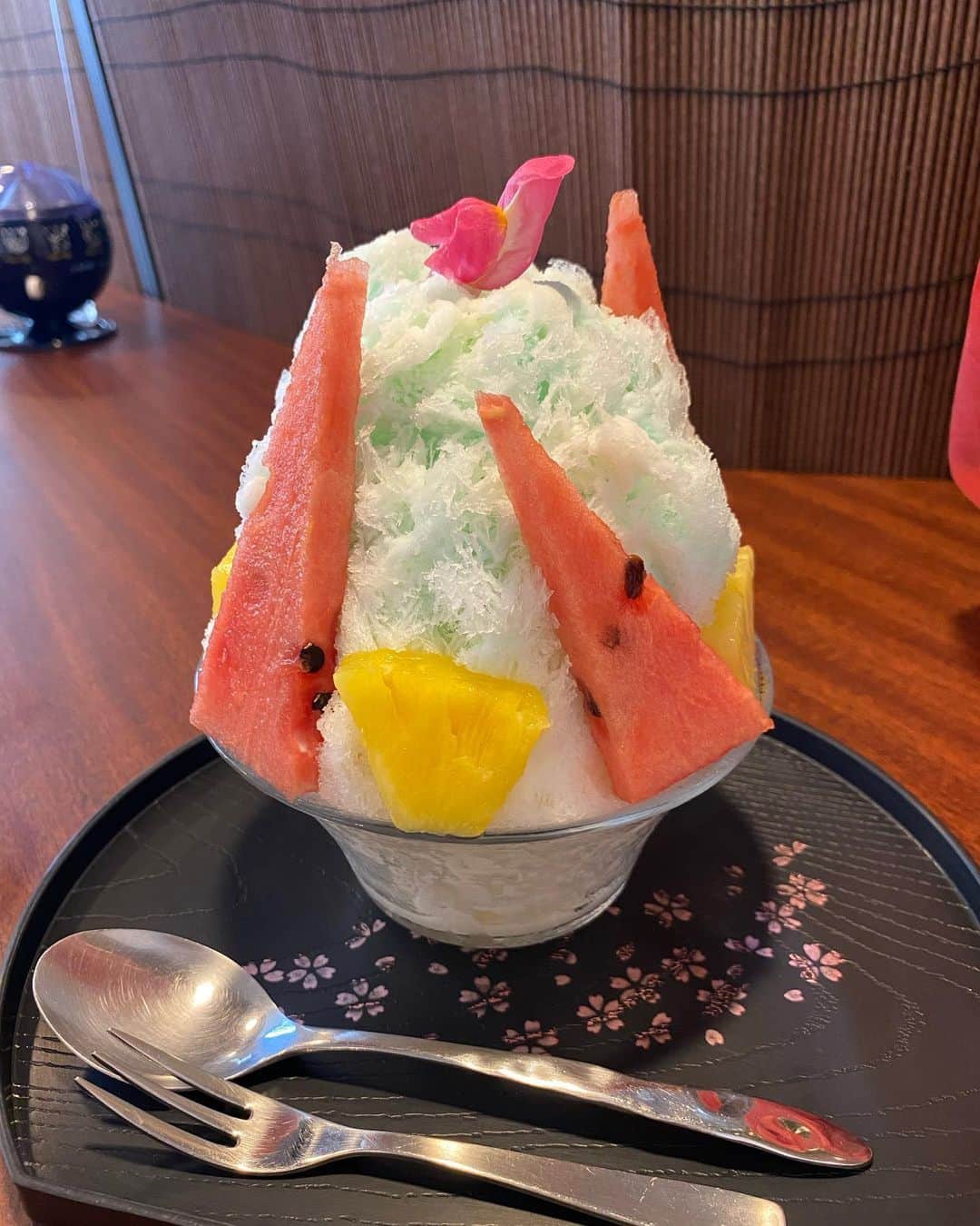 桃乃木かなのグルメインスタ