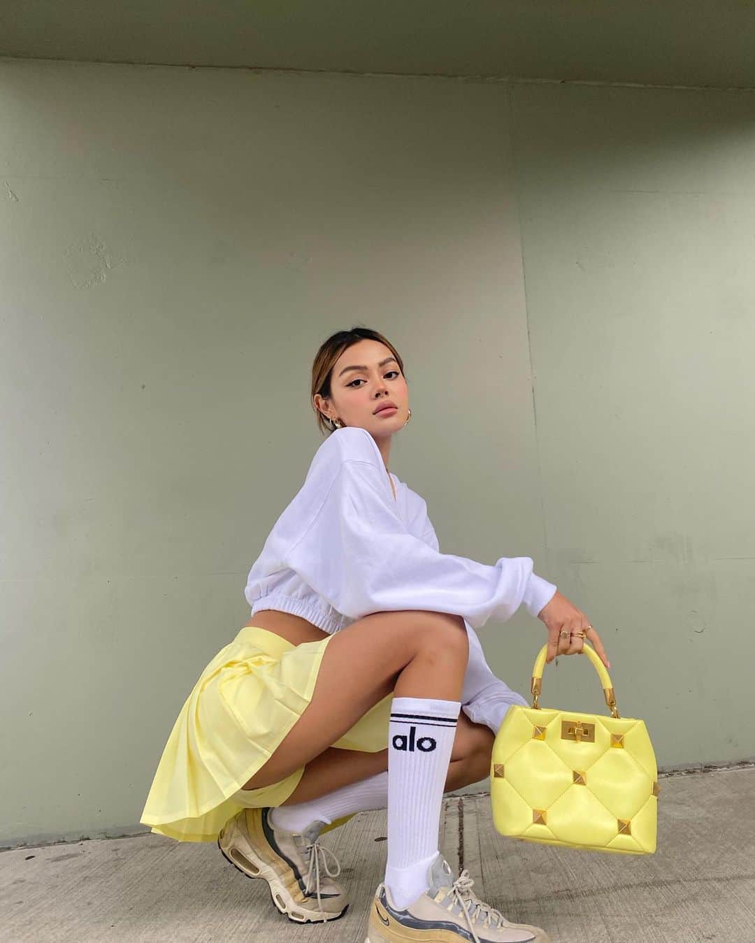 リリーマイマックのインスタグラム：「Matching always 🤩 @alo 💛 .aloambassador」