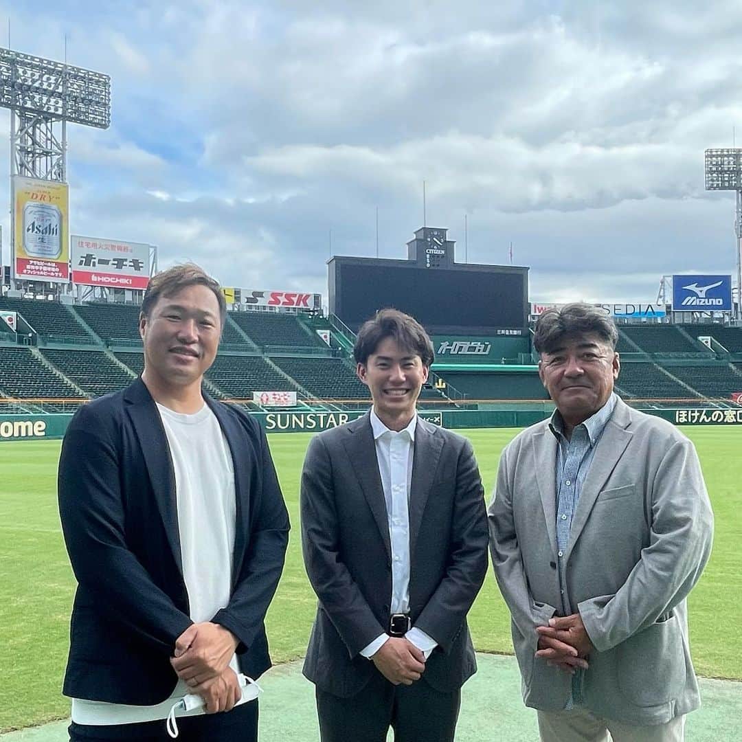 のインスタグラム：「昨日は甲子園歴史館とスポニチコラボのトークショー🐯 こうやって皆様の前で顔見て話すのはやっぱり楽しいなぁ😍 普通にこういうことができる日が１日でも早くきますように🙏  #甲子園 #スポーツニッポン」