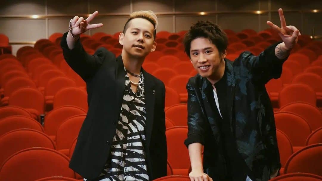清水翔太のインスタグラム：「今夜眠れないのは分かってた 「Curtain Call feat.Taka」  7.21 new album 「HOPE」」