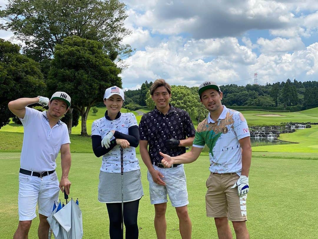 古閑美保のインスタグラム：「世界チャンピオンと私 @hozumi_hasegawa  @shinsuke_yamanaka_official  @masayukiito0119」