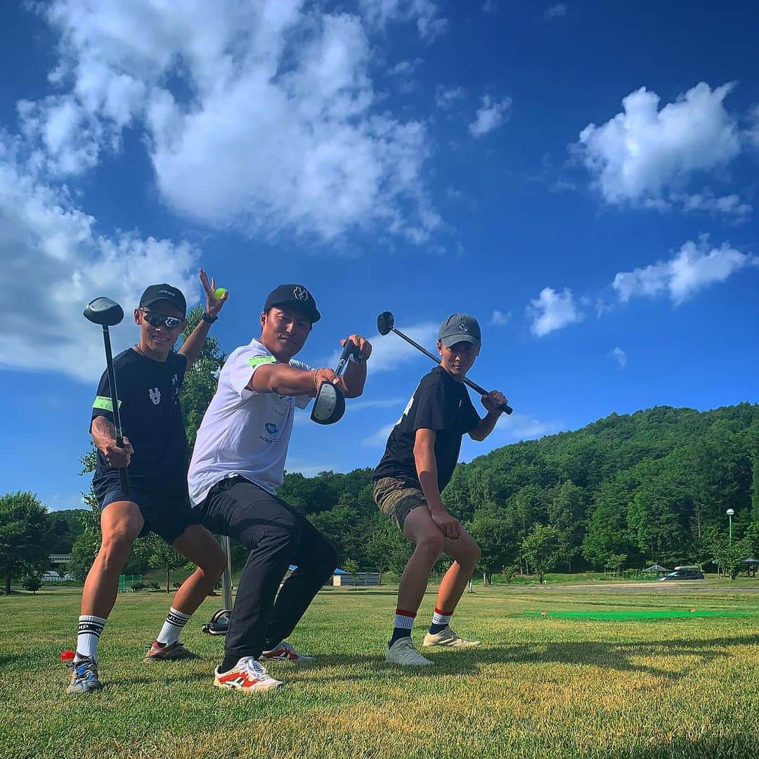 竹内択さんのインスタグラム写真 - (竹内択Instagram)「Mental Training⛳️🧘‍♂️ @nayoro Hokkaido  #パークゴルフ #名寄 #itoen #伊藤園 #densen #デンセン #soil support #washimori #神仏の鷲森 #siunaussweets #シウナススイーツ #nabco #長野ナブコ #offield #オフィールド ちょいのりレンタカー #bwt #oakley #fruitswax #superfeet #teamtaku #tt #fisskijumping #skijumping #チームtaku #チームタク #スキージャンプ #ttTB #takutakeuchi #竹内択」7月19日 17時04分 - taqtakeuchi