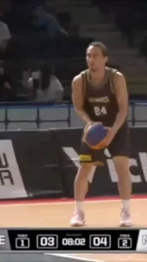 のインスタグラム：「@hiuzerockets #24 佐藤マクファーレン優樹 @3x3.exe 2021シーズン前半ハイライト  🚀🚀🚀🚀🚀  #tokyo #ballislife #basketball #fitness #l4l #halfjapanese #モデル #トレーニング #東京 #実業家 #フィットネス #バスケ  #愛犬家 #ハーフ #bリーグ #アスリート #3x3  #ダイエット #ナイキ #スニーカー好き #ミスコン #バイリンガル #英語 #zerockets #ホリエモン」
