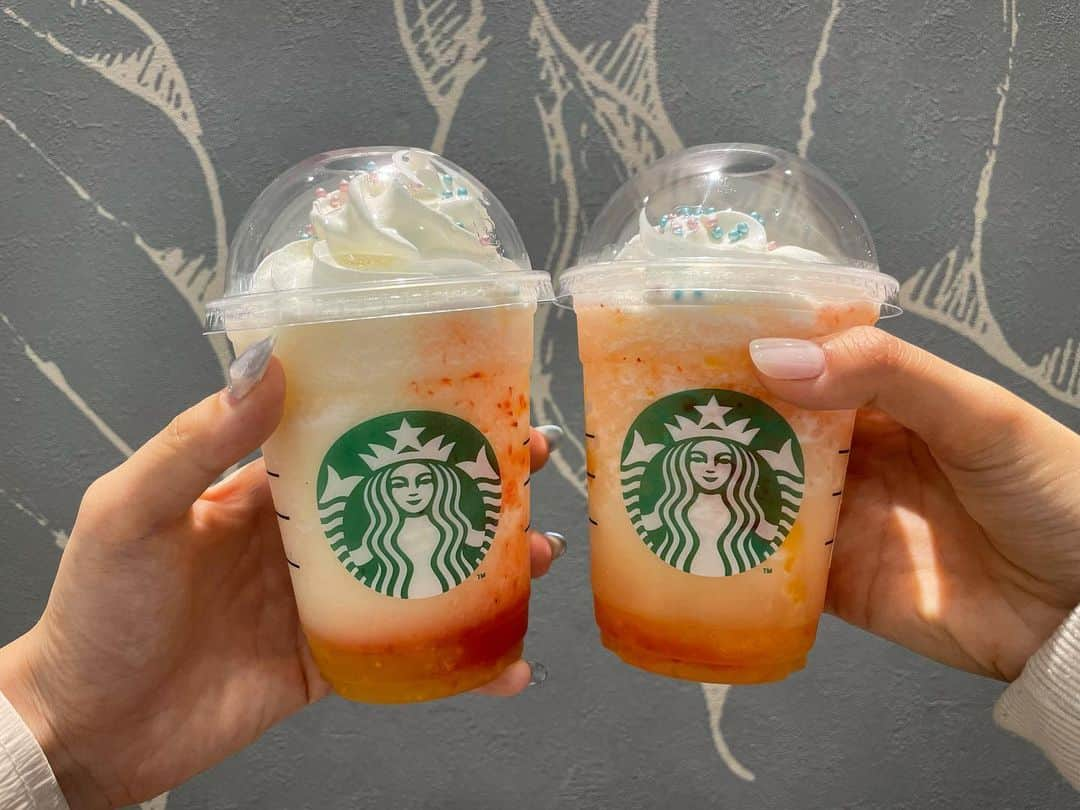 北川綾巴さんのインスタグラム写真 - (北川綾巴Instagram)「ちょっと前に飲んだの🍓🍊   #Starbucks  #starbuckscoffee」7月19日 17時54分 - ryoha_1009_