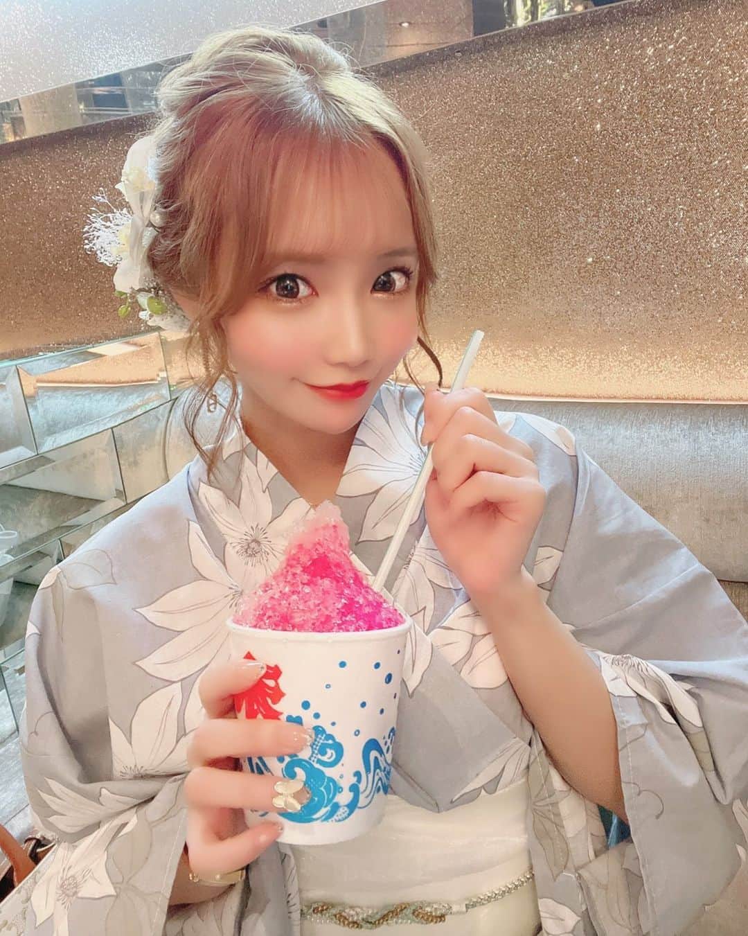 桜木せりなのインスタグラム：「顔まっかっかになりながら食べたかき氷🍧 . . . #浴衣 #浴衣イベント #浴衣女子 #名古屋 #錦 #錦3 #salondegold #キャバクラ  #キャバ嬢 #クラブ  #ニュークラブ #ラウンジ #自撮り #シャンパン #歌舞伎町 #六本木 #銀座 #北新地  #ミナミ #中洲 #すすきの #followforfollowback #いいね #followｍe #follow #かわいい #instalike #instagood #likesforlike  #いいね返し」