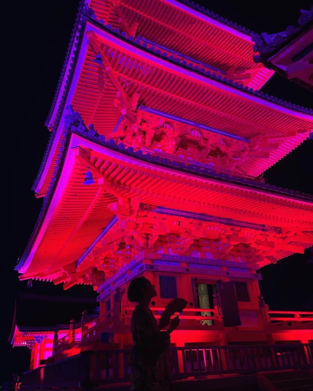 中村アンさんのインスタグラム写真 - (中村アンInstagram)「🇯🇵🇮🇹 GUCCI  in  京都 👘🏯 創設100周年をお祝いするエキシビジョンが、清水寺にて開催されました。現実離れした壮大な空間とひとときでした。おめでとうございます🌔✨ @gucci  #Gucciinkyoto #GucciAria」7月19日 19時32分 - cocoannne
