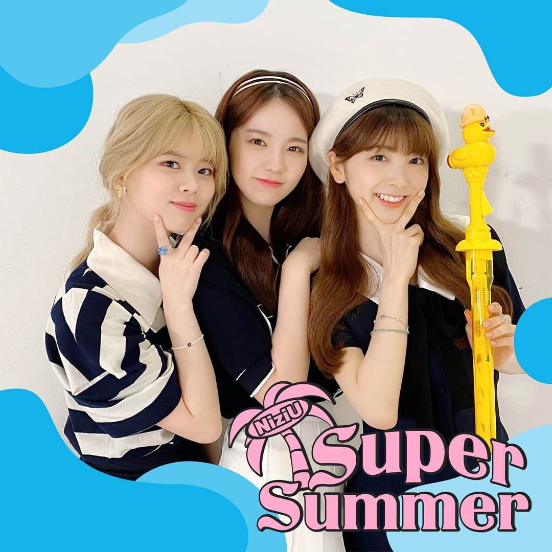 Niziさんのインスタグラム写真 - (NiziInstagram)「NiziU「Super Summer」out now  🐬NiziU🐬  WithUのみなさん～❣️ 7月ももう半分が過ぎましたが、 WithUはどんな夏を過ごしてますか⁉️🐬🌊  #NiziU #Super_Summer #WithU」7月19日 20時00分 - niziu_info_official