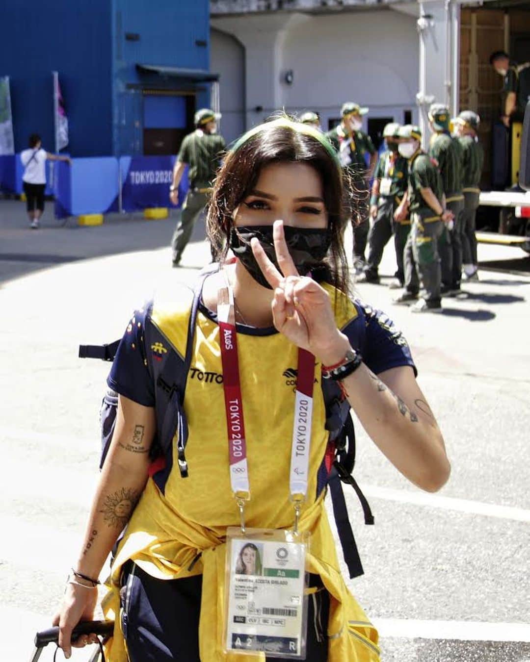 バレンティナ・アコスタ・ギラルドのインスタグラム：「We made it! Enjoying Olympics since day one ✨❤️🇯🇵🇨🇴 .#olympics」