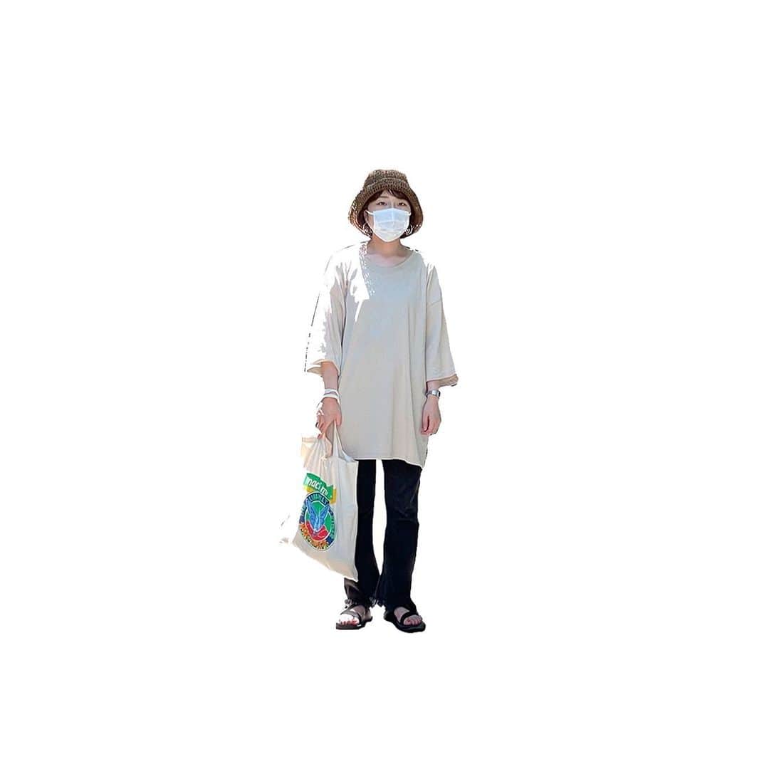 関取花のインスタグラム：「家に流木置いてそうな人」