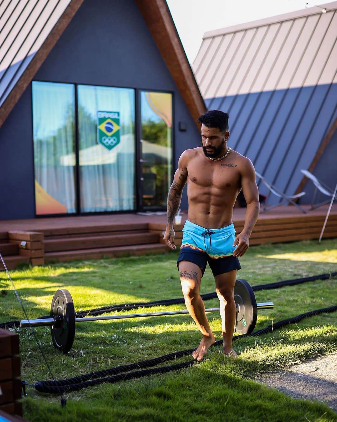 イタロ・フェレイラのインスタグラム：「ROTINA 🥵🔥🇯🇵」