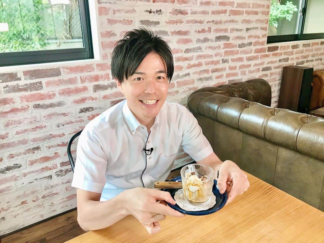 のインスタグラム：「きょうのNスタトップニュースでは ひんやりグルメを紹介します🍨✨  暑い夏ひんやりグルメが食べたくなりますよね🥺🙌 南波アナが食べているひんやりグルメ... 実はカフェオレと意外なものを混ぜたのび〜るアイスなんです😦！  きょうの15:50頃から詳しくお伝えします！ 本日も「Nスタ」是非ご覧ください🧸  暑い日が続いております 熱中症には気をつけ適度な水分補給を🌻  公式Twitterも毎日更新中✔️  #Nスタ #TBS #井上貴博 #ホラン千秋 #南波雅俊 #ひんやりグルメ #夏 #熱中症注意」