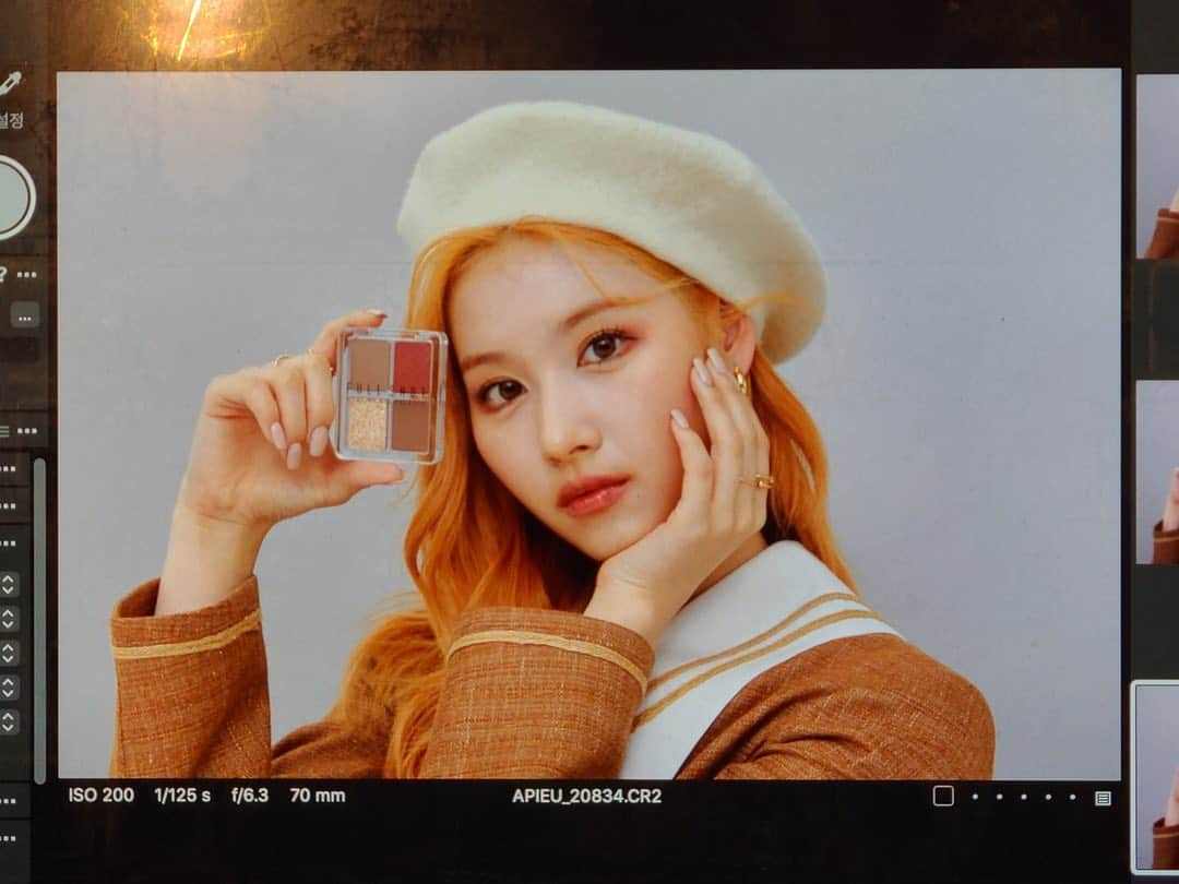 TWICEさんのインスタグラム写真 - (TWICEInstagram)「#광고 #개인광고 #사나다현  베레모샤👩🏻‍🦰🍊🎃🍁🍂🧡 @apieu_cosmetics」7月20日 16時19分 - twicetagram