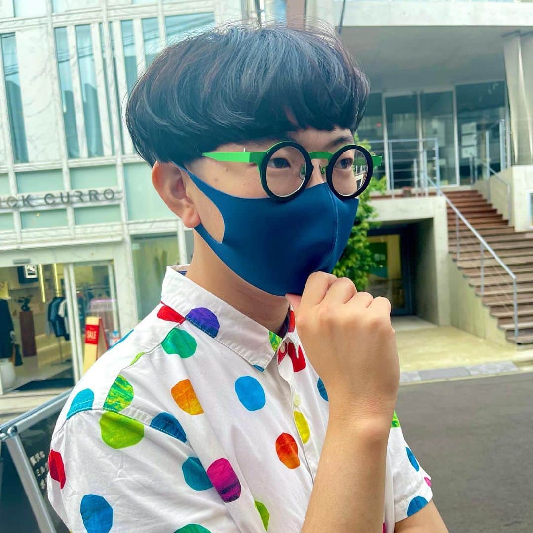 のインスタグラム：「Haircut by @onumakeigo  THX🙏  What do you think of this hairstyle?  #SOSO #Beatbox」