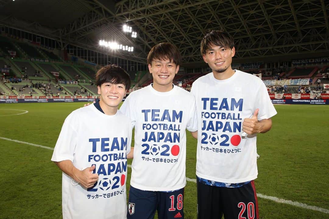 上田綺世のインスタグラム：「試合に復帰することができました！ このような形でチャンスをいただけたこと感謝しています。 本戦でもっといいパフォーマンスが出せるよう準備していきます！  応援ありがとうございました！ たくさんの方に来ていただいてとても力になりました！ 本戦は無観客という形になってしまいますが、それでもファンの皆さんと喜び、感動を共有したいです。　 熱い応援よろしくお願いします。 @japanfootballassociation   #JFA #上田綺世 #18」