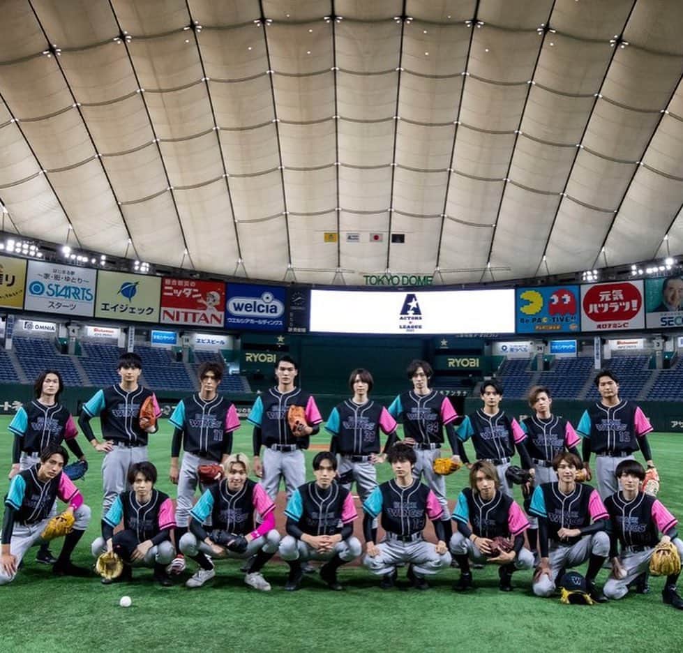 笹森裕貴さんのインスタグラム写真 - (笹森裕貴Instagram)「東京ドームで野球をやりました⚾️ 余韻が抜けません。。。 #アクターズリーグ #この日のために作ったオーダーグラブ #毎日触ってた #やはり野球最高 #スポーツは世界を救う #夢叶う #実現させてくれた皆様 #本当にありがとうございました #全身筋肉痛 #心地良い」7月21日 8時32分 - hiro.0621.hiro
