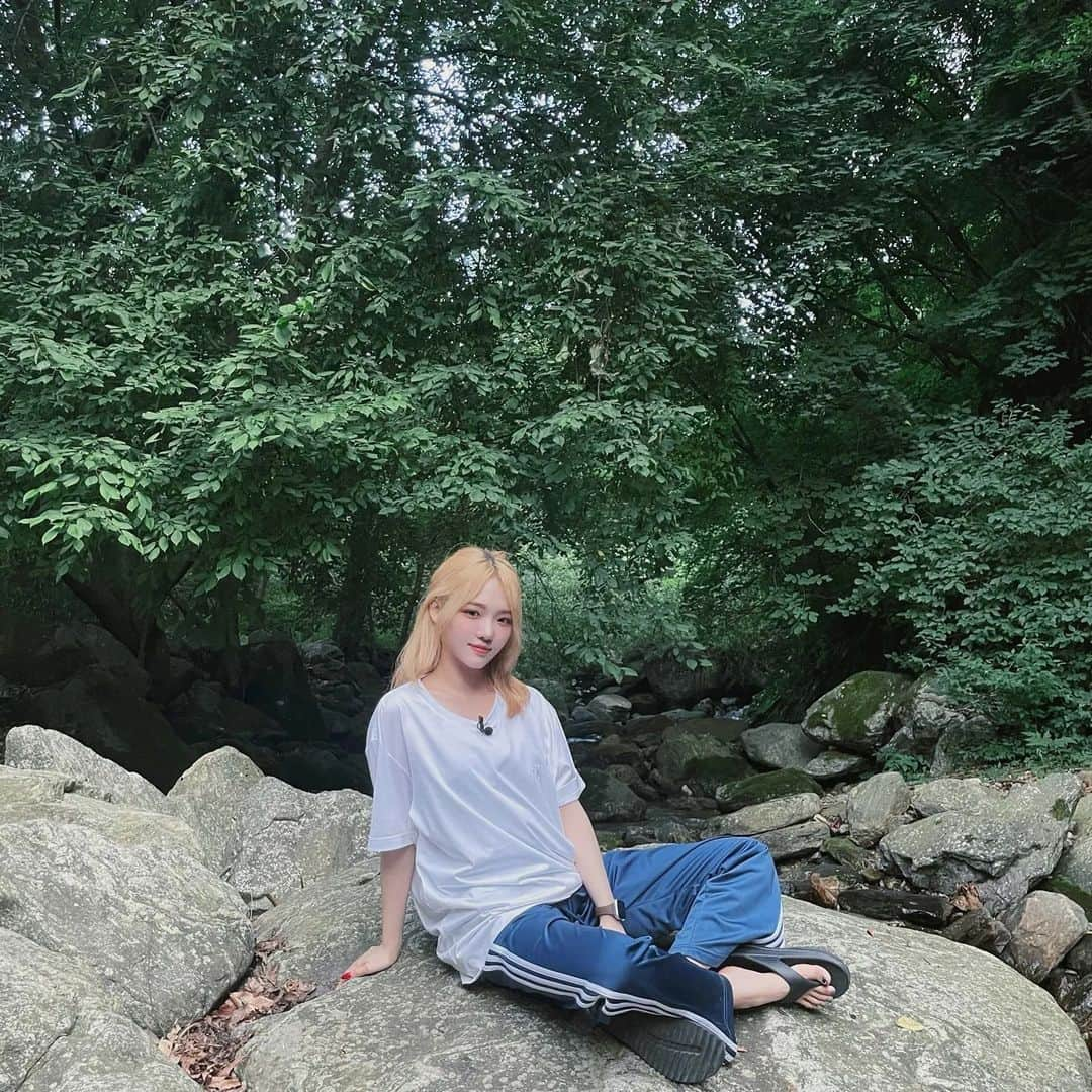 Mnetさんのインスタグラム写真 - (MnetInstagram)「프롬두끼 🪵🌿😌 #지선」7月21日 22時38分 - officialfromis_9