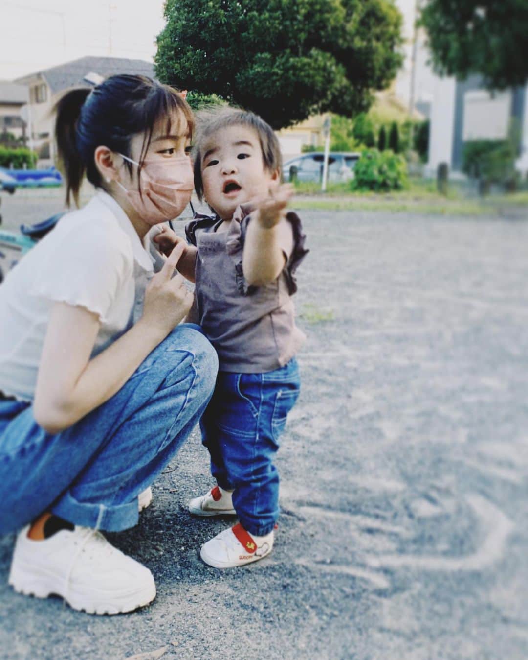 橋野彩葉さんのインスタグラム写真 - (橋野彩葉Instagram)「#公園 #砂遊び #女の子ベビー #女の子ママ #11ヶ月ベビー」7月21日 22時40分 - iroha_0521_
