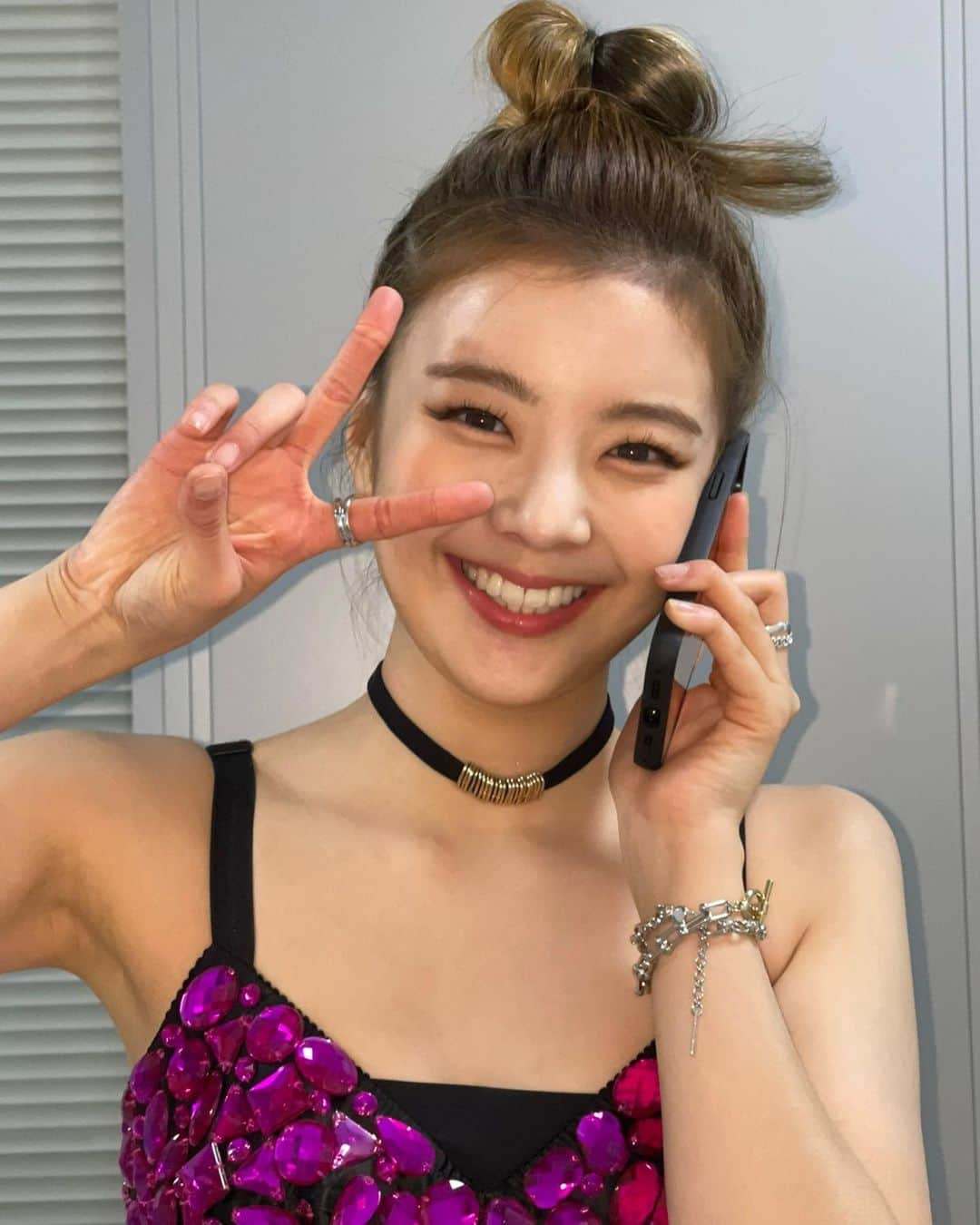 ITZYさんのインスタグラム写真 - (ITZYInstagram)「러블리아 생일축하해애 -rj🌼」7月21日 16時48分 - itzy.all.in.us