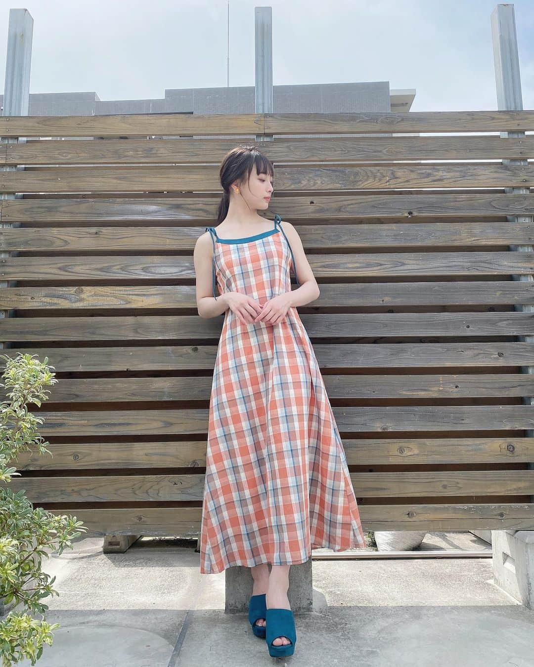 梅山恋和さんのインスタグラム写真 - (梅山恋和Instagram)「☺︎  . . . .  かわいいワンピース👗♡  . . . .  #EX大衆#オフショット #557#おもち映え#🤍」7月22日 17時24分 - cocona_umeyama