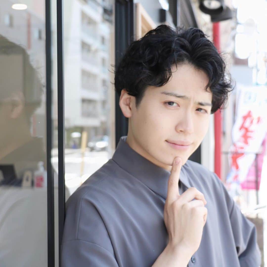 池田直人のインスタグラム：「夏ですねぇ、イメチェンしました。 初パーマしました…  #パーマ男子」