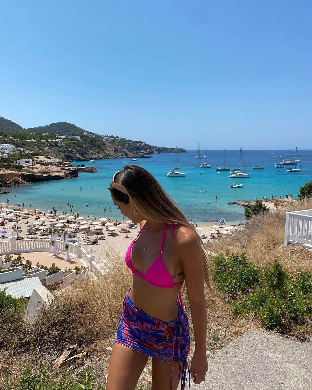 Nicky Gileのインスタグラム：「a day in Ibiza」