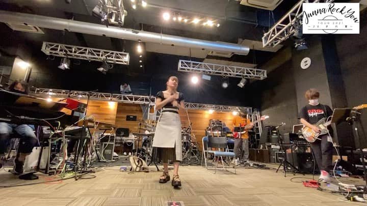JUNNAのインスタグラム：「RHの様子をお届け🎤  "JUNNA ROCK YOU TOUR 2021 〜 20才の夏 〜"  7/27(火) Zepp Nagoya 8/13(金) Zepp Osaka Bayside 8/18(水)19(木)Zepp Haneda(東京)  https://junnarockyou.com/jp/schedule/?category_id=99&schedule_category_type=1&id=301」