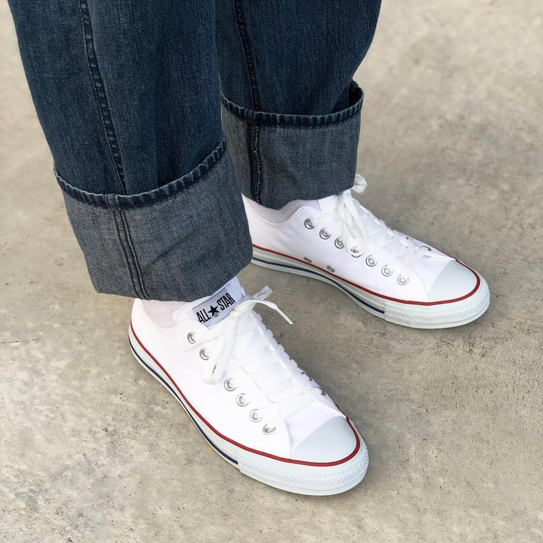 三海裕弥さんのインスタグラム写真 - (三海裕弥Instagram)「🆕👟【CONVERSE】 ・ コンバースオールスターゲット✌︎ 色は【オプティカルホワイト】☺︎ 短パン＋長めの靴下に合わせるのも良さそう。 ・ 最近、靴は買いました⁇☺︎ ・ #ABCMART #CONVERSE #SNEAKERS #コンバース #ABCマートでコンバース」7月22日 19時38分 - kapetayo_yuya