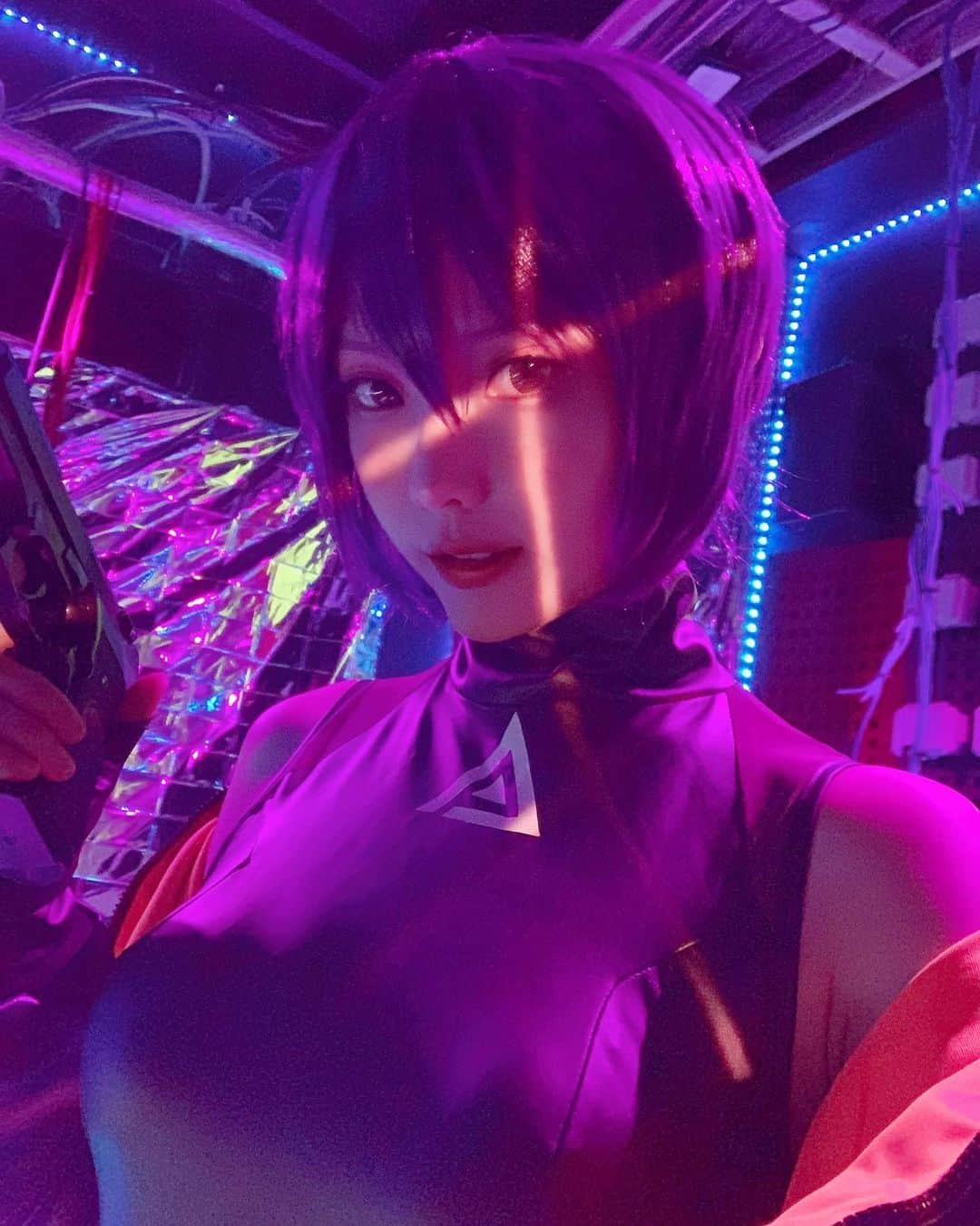 Elyさんのインスタグラム写真 - (ElyInstagram)「Today’s photo shoot sneak peek! Motoko Kusanagi ✨ I’ve been in love with this anime for more than 10 years!♥︎♥︎😭🙏 ♦︎ やっと草薙素子のコスプレしました😭🙏 ♦︎ [報告] 今天終於出了10多年前就想出的草薙素子（雖然出的是SAC_2045新版本） 怎麼辦！！ 現在覺得好圓滿好開心哇！！！（大叫 ｡ﾟ( ﾟஇ д இﾟ+)ﾟ｡ｳｩｰ  #ely #elycosplay #ghostintheshell #motokokusanagi #攻殻機動隊 #cosplay #草薙素子 #コスプレ」7月22日 19時47分 - eeelyeee