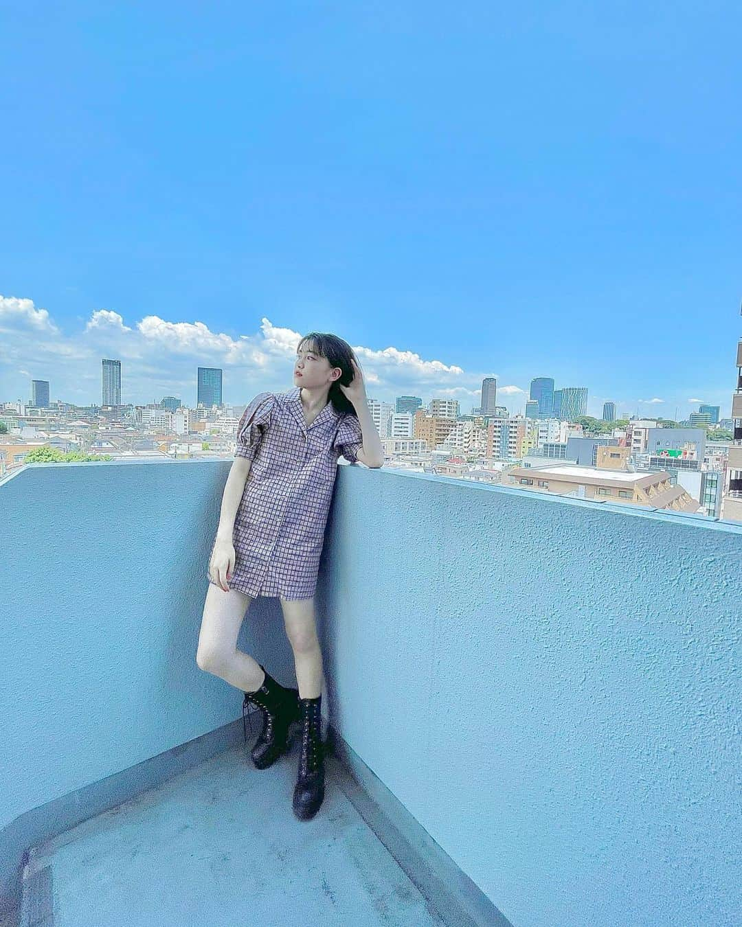 広瀬まのか︎さんのインスタグラム写真 - (広瀬まのか︎Instagram)「今日の、夏の、お空🌞 とても好きな私服  #nicola #ニコラ #ニコモ #広瀬まのか」7月22日 20時46分 - manoka_hirose