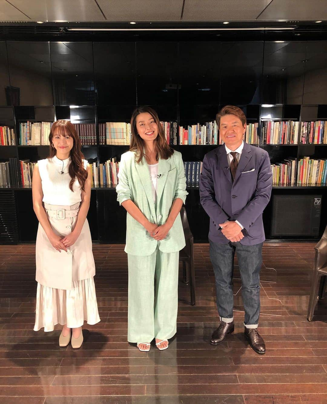 鷲見玲奈さんのインスタグラム写真 - (鷲見玲奈Instagram)「. 昨日の銀座ゴルフ倶楽部、番宣を忘れてしまっていました😭 しかし再放送があります！！！ しかも3回も！！！！！！  7月25日（日）午後2:00～午後3:00 7月26日（月）午後11:30～午前0:30 7月31日（土）午後10:00～午後11:00  こちらの日程で放送があります☺️  今回のゲストは私と同じ、ゴルフ初心者のすみれさん✨  初心者あるあるで盛り上がりました😌  ぜひご覧頂きたいです✨  #銀座ゴルフ倶楽部 #テーラーメイド #taylormade」7月22日 21時39分 - sumi__reina