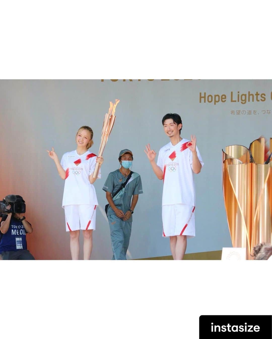Ami さんのインスタグラム写真 - (Ami Instagram)「目黒区代表として、事務所の大先輩のお二人と、なんとも貴重な経験をさせていただきました‼︎🔥🔥🔥  選手の皆さん、頑張ってください‼🌈💕👏︎  #TOKYO2020 #オリンピック #聖火リレー #トーチキス」7月22日 22時47分 - ami_dream05