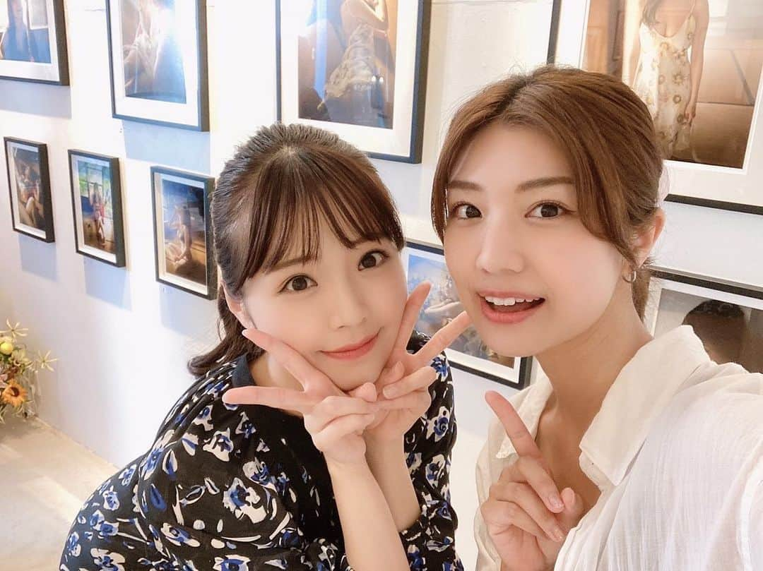 藤木由貴さんのインスタグラム写真 - (藤木由貴Instagram)「川村那月ちゃん× カメラマン松田忠雄さん の写真展に✨ 来展前にさくっとランチもしてなっちゃんに癒された一日でした。 . 素敵な作品ばかりで、なっちゃんの美しさと感情豊かな雰囲気が詰まってました。好きだーーー！❤️☺️  #写真展 #あなたに似た人 #川村那月 ちゃん #shibuya #tokyoartsgallery #渋谷 #藤木由貴」7月22日 23時00分 - yuki.grm