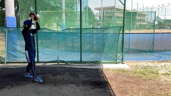磯崎由加里のインスタグラム：「. まだまだ修正しないといけないところはあるけど 一歩前進👍 . . 愛媛まであと少し🤏 . #野球 #女子野球」